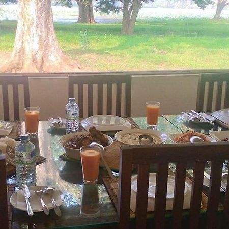 Crocodile Park Bungalow Kataragama Dış mekan fotoğraf